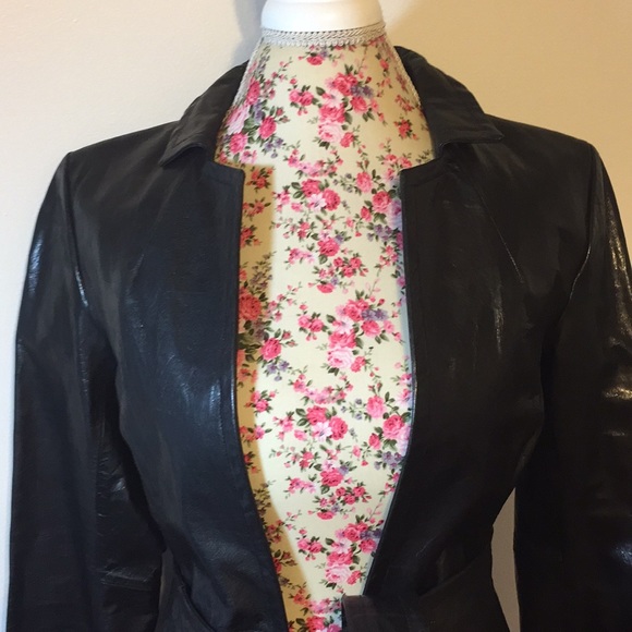 🛍Express brand juniors 1/2 black leather dress coat - Picture 2 of 5